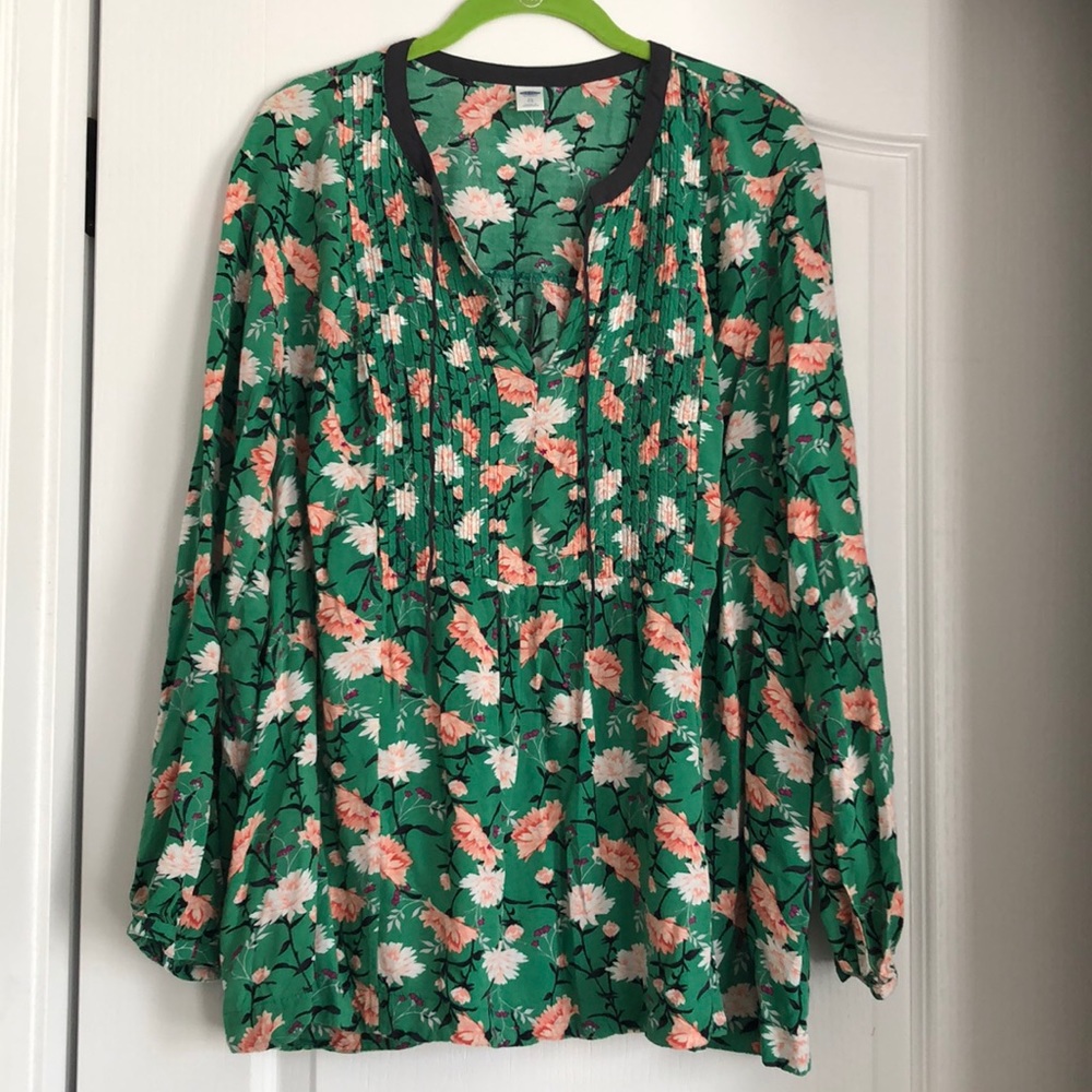 Used peasant style top